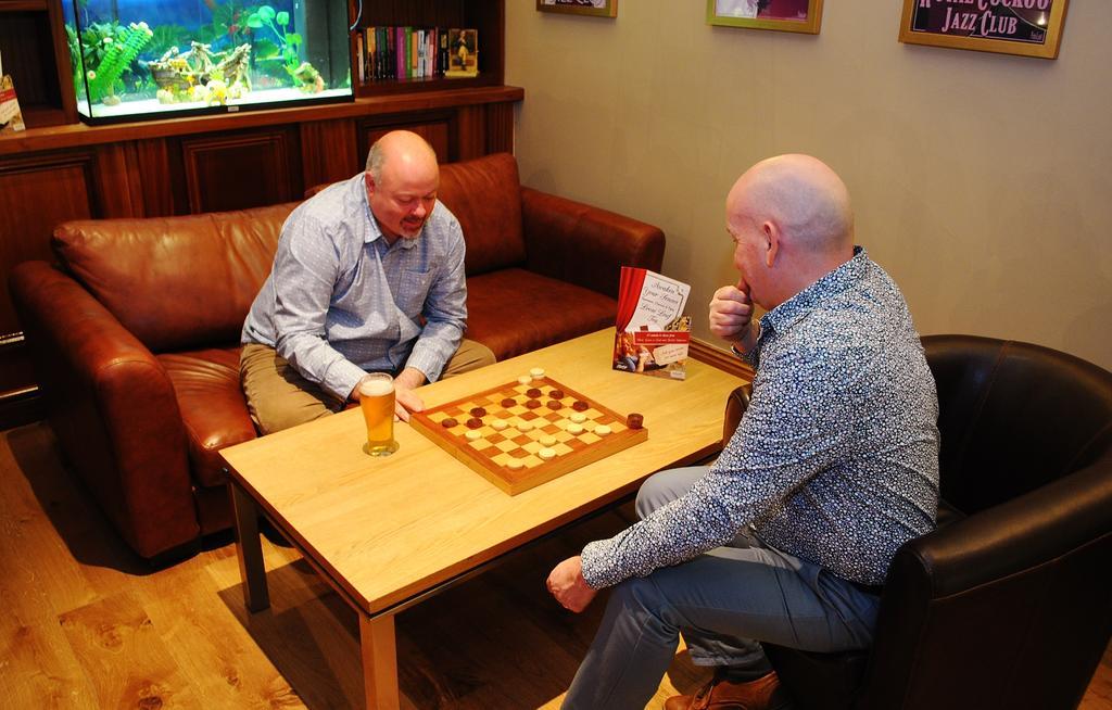 Leitrim Marina Hotel Carrick-on-Shannon Экстерьер фото